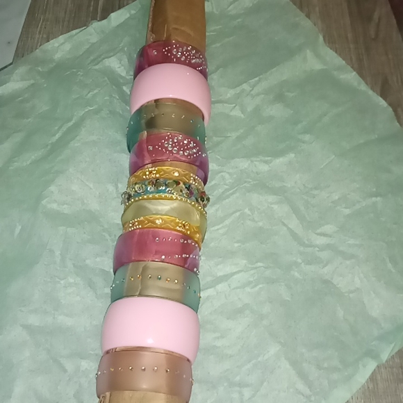 13 VINTAGE CHUNKY BEDAZZLED 80'S BANGLES - Picture 7 of 9